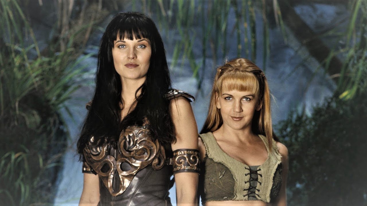 Internetda orqaga tortilgan tangalar bilan sikish